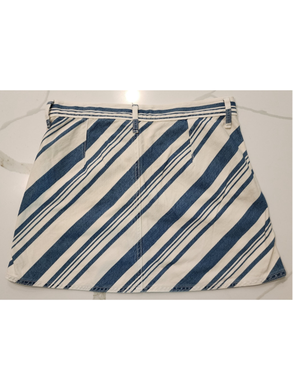 Universal Thread 8 Blue Ivory White Diagonal Stripe Denim Mini Skirt Cool Girl - Picture 2 of 7